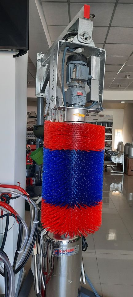 800 USD